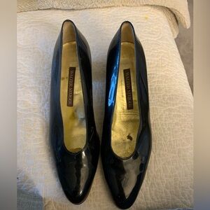 Vintage Walter Steiger black patent leather pumps